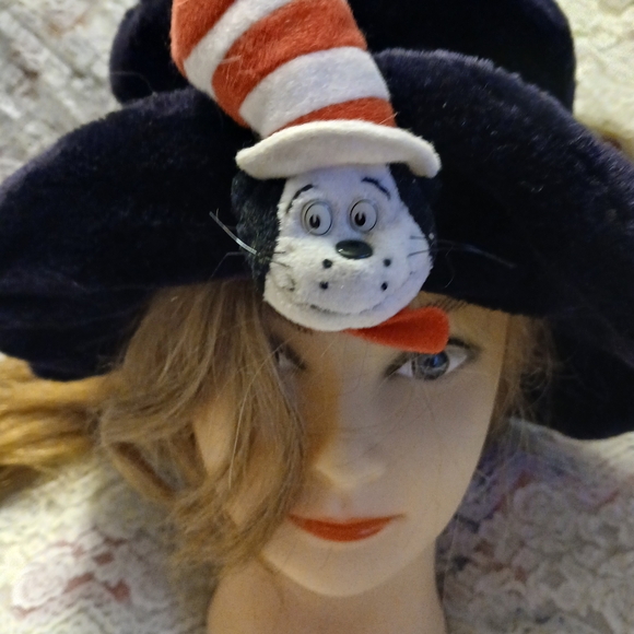 Vinrage Dr. Suess Cat In The Har Faux Fur Ladies Hat - Picture 2 of 7